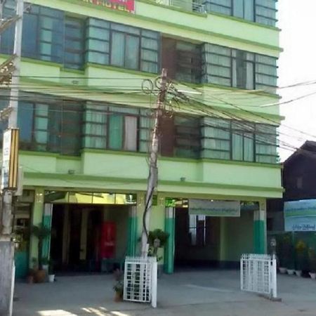 Nay Chi Lin Hotel Pathein Buitenkant foto