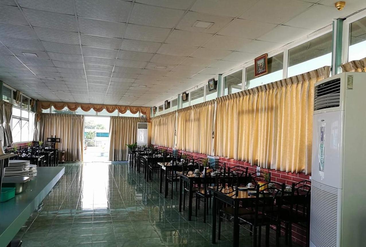 Nay Chi Lin Hotel Pathein Buitenkant foto