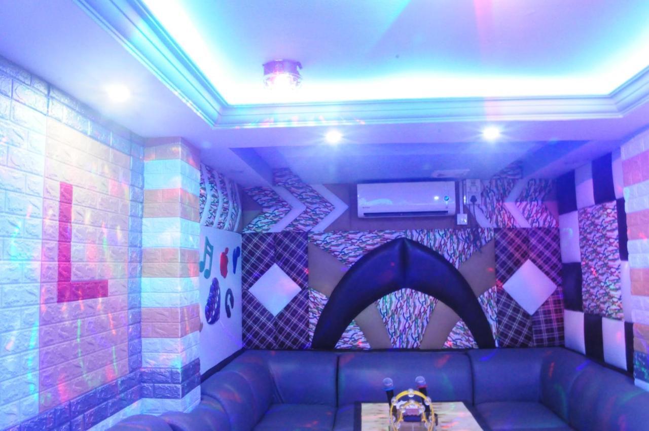 Nay Chi Lin Hotel Pathein Buitenkant foto