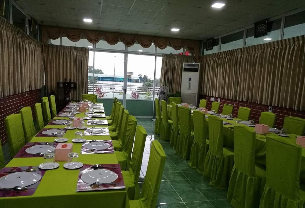 Nay Chi Lin Hotel Pathein Buitenkant foto